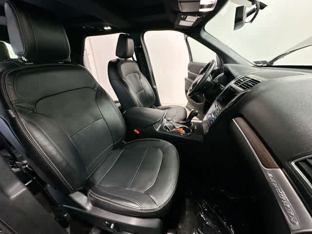 Used 2018 Ford Explorer Limited AWD/4WD image 21
