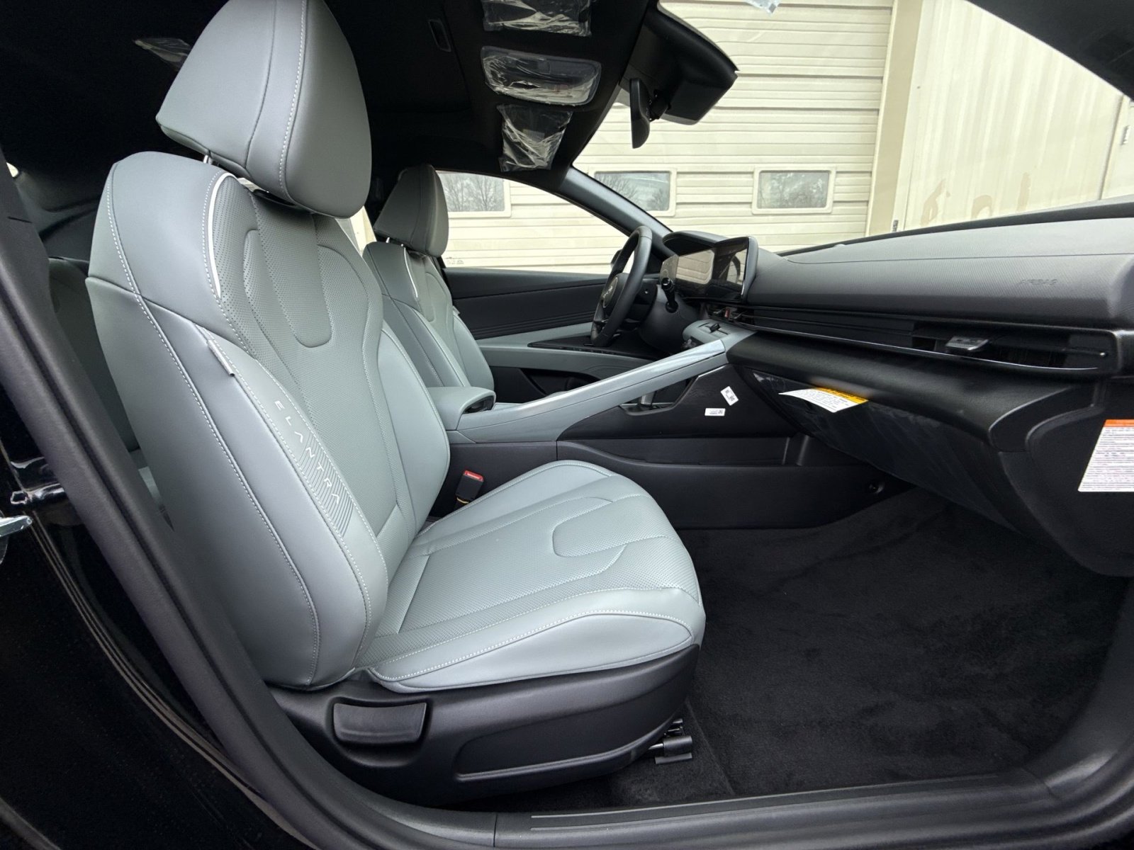 New 2026 Hyundai Elantra Limited image 27