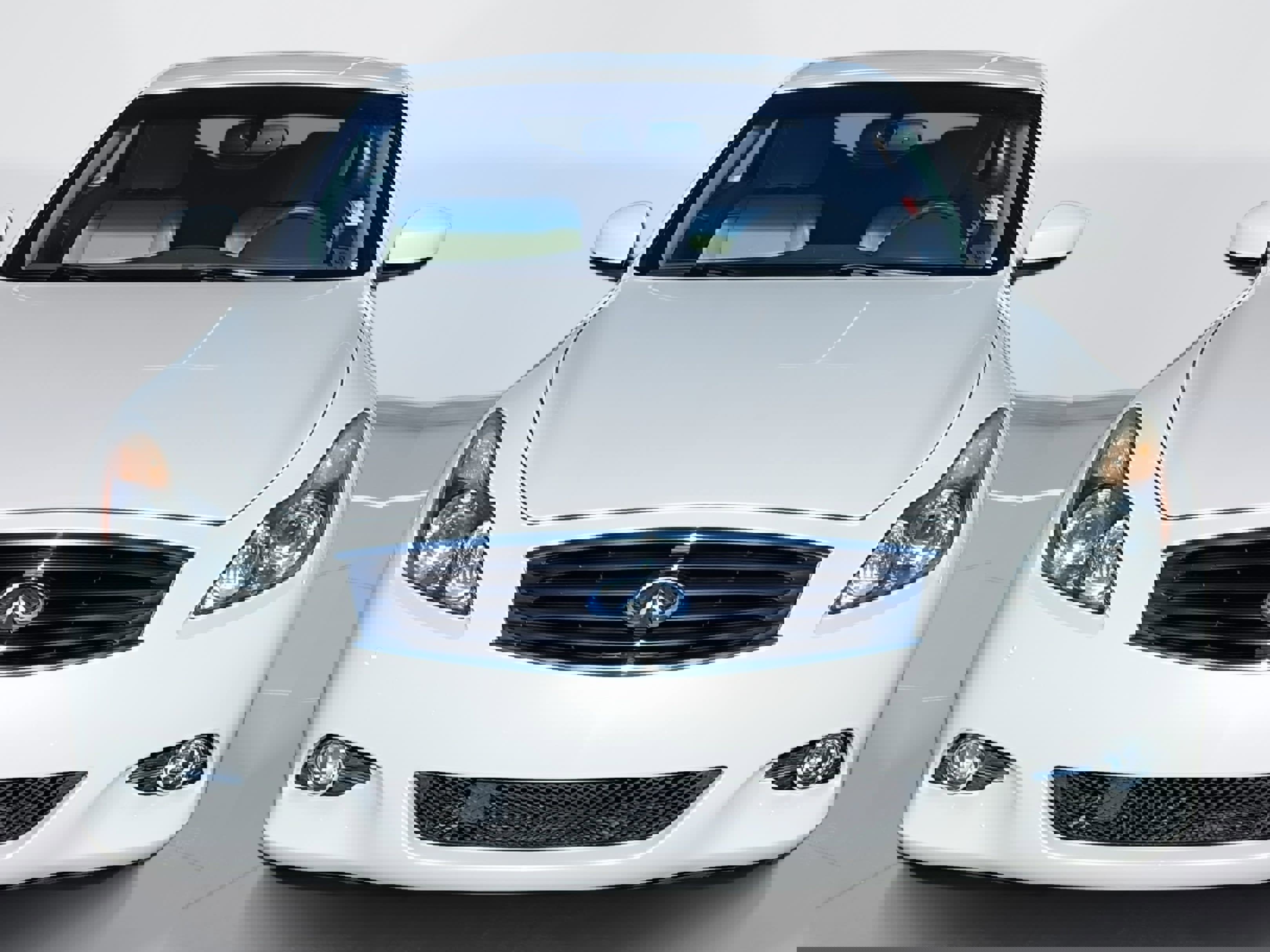 Used 2012 INFINITI G37 Sport w/ Premium Pkg image 2