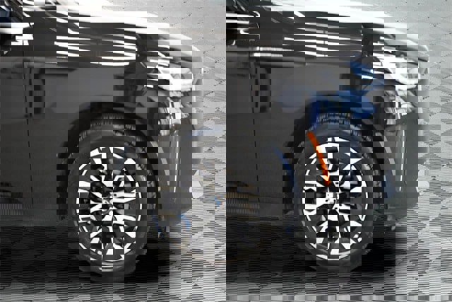 Used 2025 BMW X3 xDrive30i w/ Convenience Package image 29