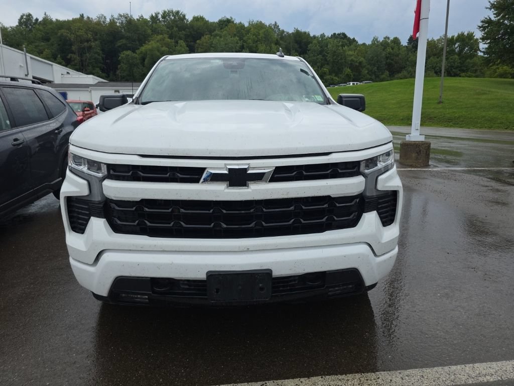 Used 2023 Chevrolet Silverado 1500 RST AWD/4WD image 3