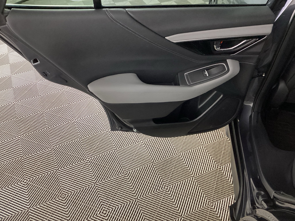 Used 2023 Subaru Outback Limited image 14