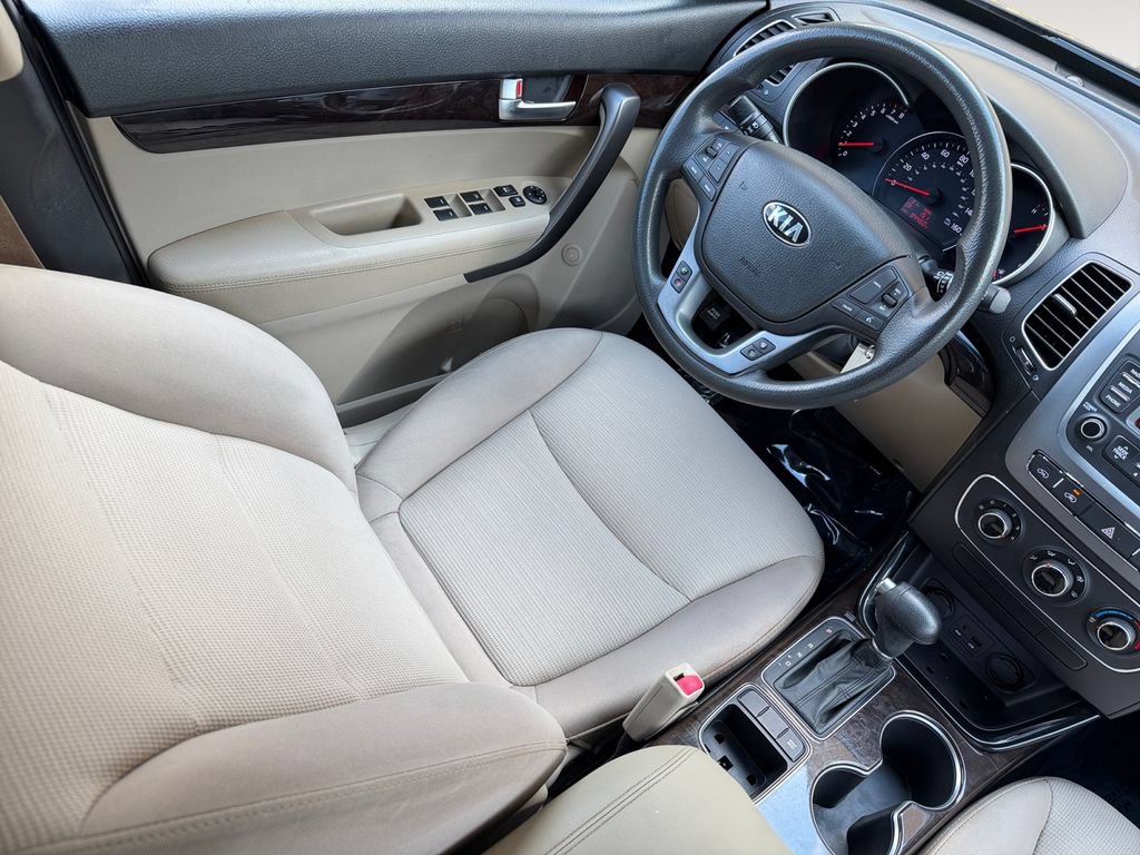 Used 2014 Kia Sorento LX AWD/4WD image 15
