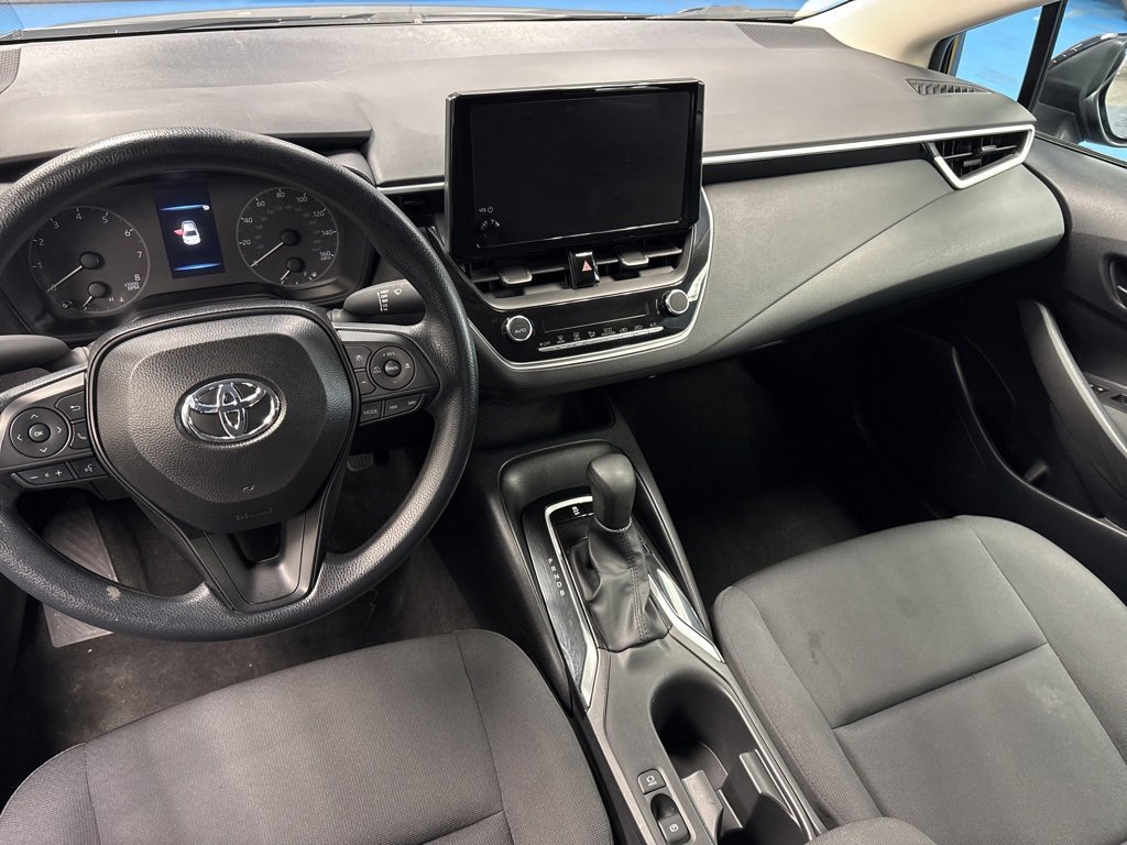 Used 2025 Toyota Corolla LE image 20