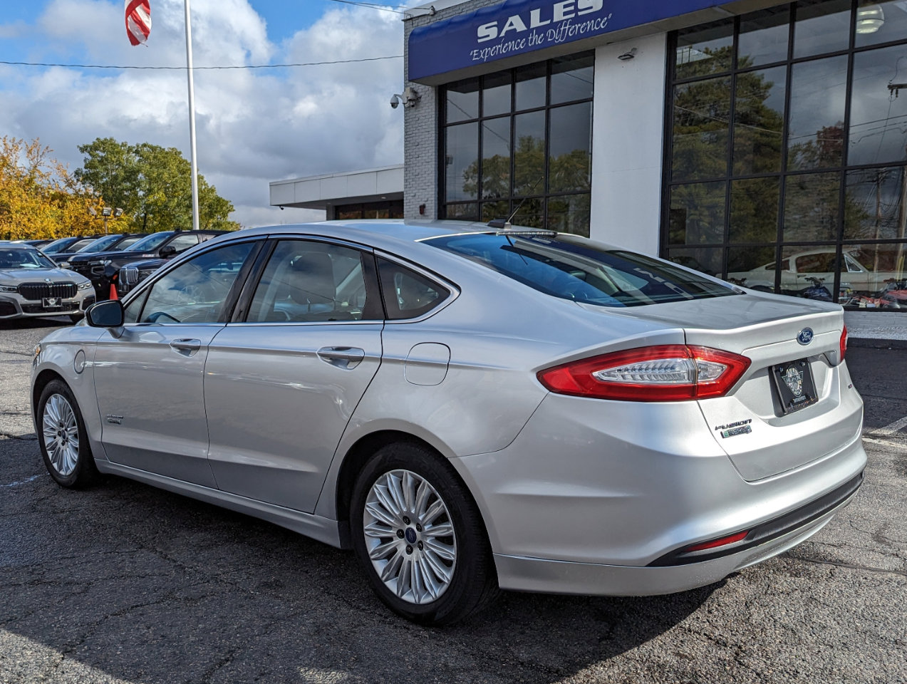 Used 2014 Ford Fusion Energi SE w/ Driver Assist Package image 9