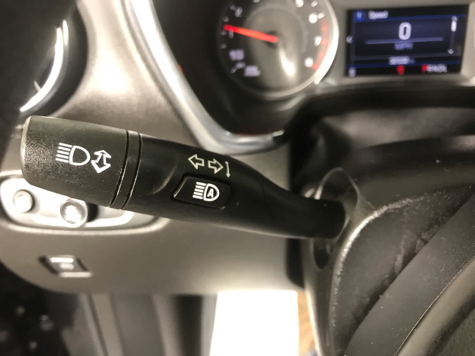 Used 2022 Chevrolet Blazer LT image 35