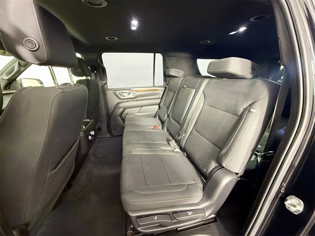 Used 2021 GMC Yukon XL SLE image 21