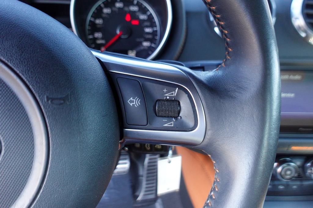 Used 2009 Audi TT 2.0T Premium image 16