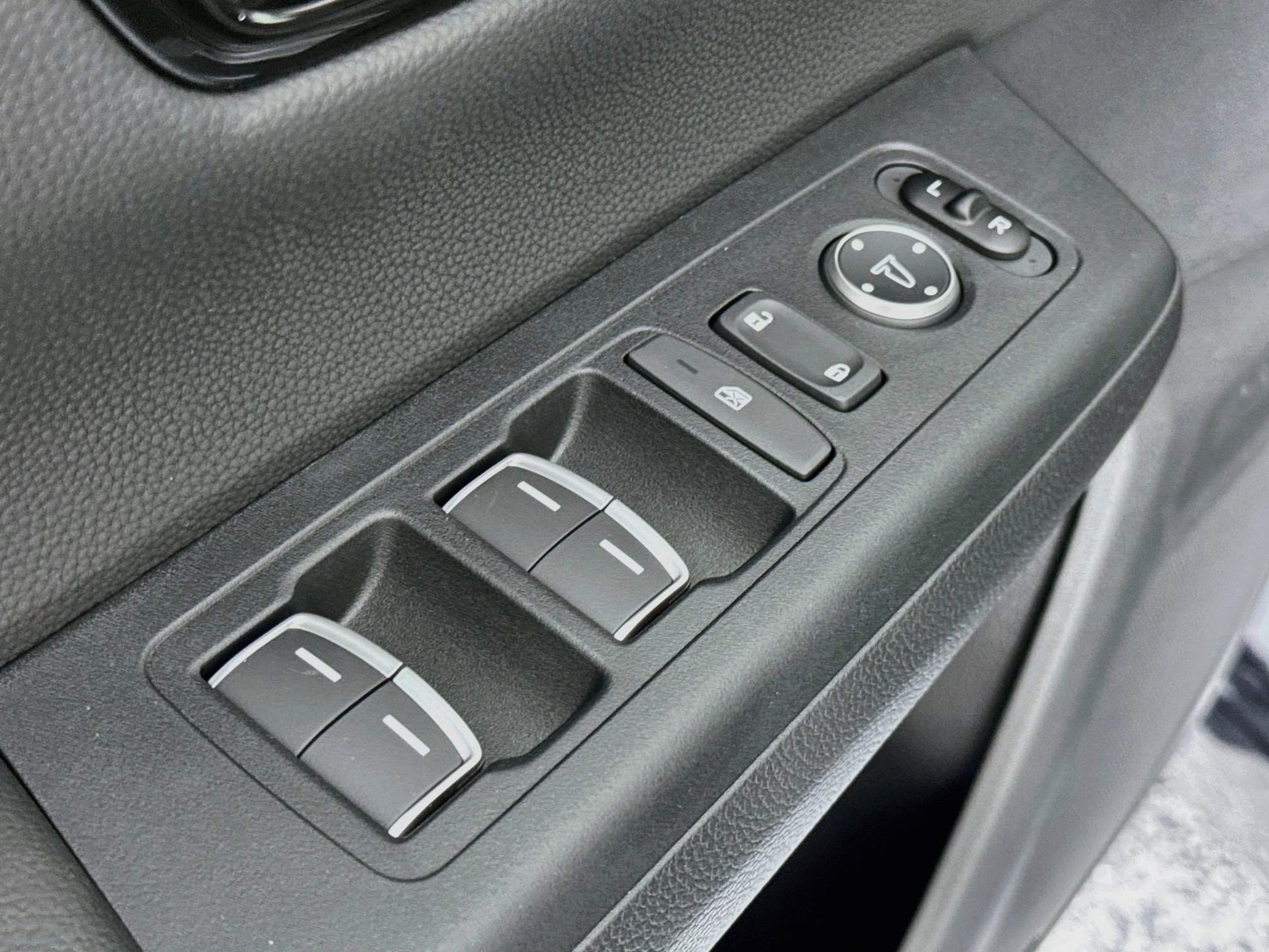 New 2027 Honda CR-V EX-L image 17