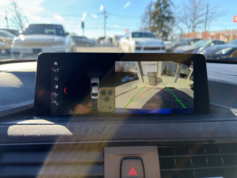 Used 2020 BMW M4 CS w/ Executive Package image 15