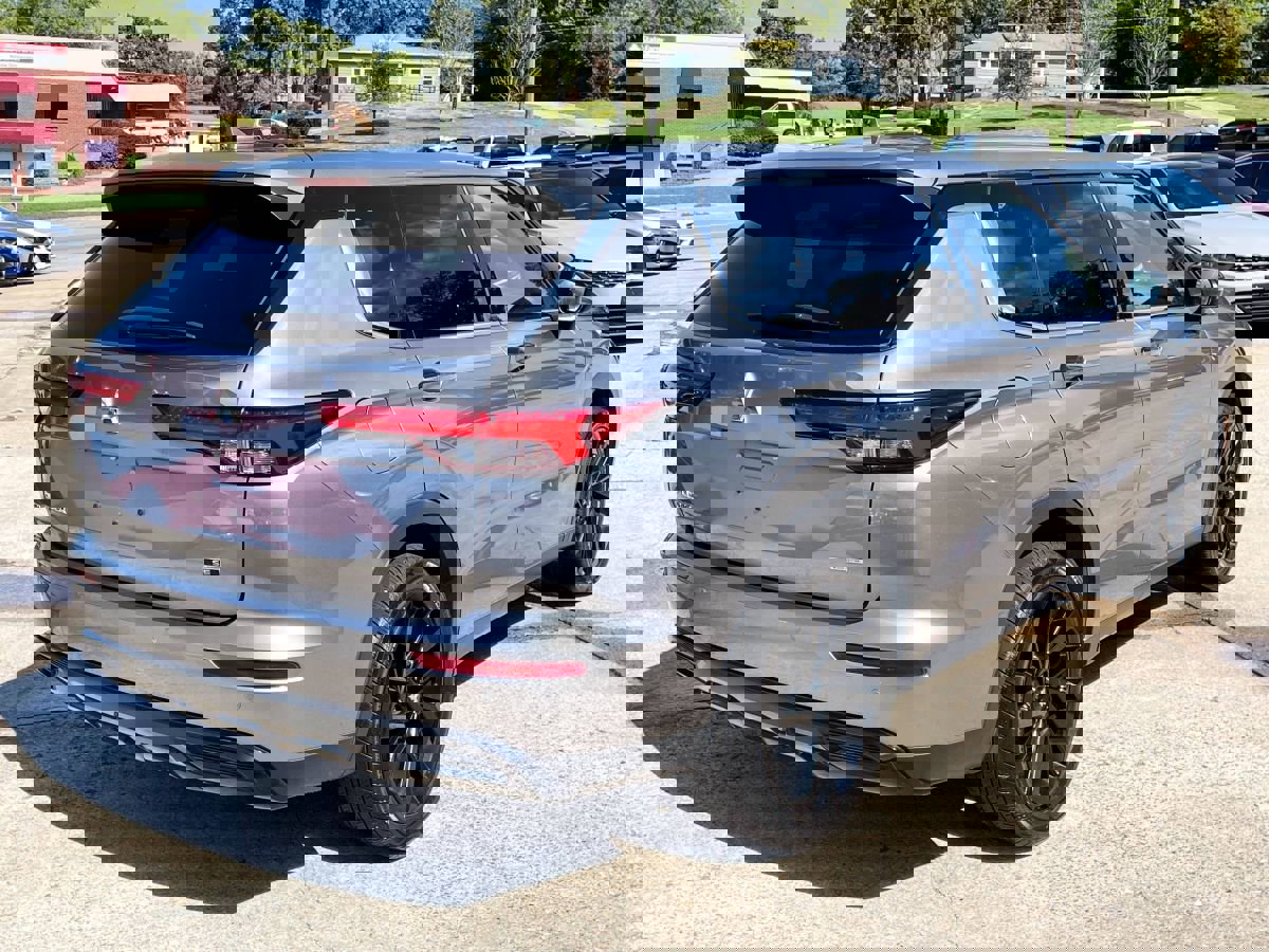 Used 2024 Mitsubishi Outlander SE Black Edition image 6