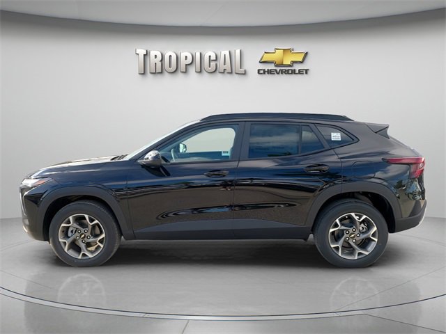 New 2026 Chevrolet Trax LT image 2