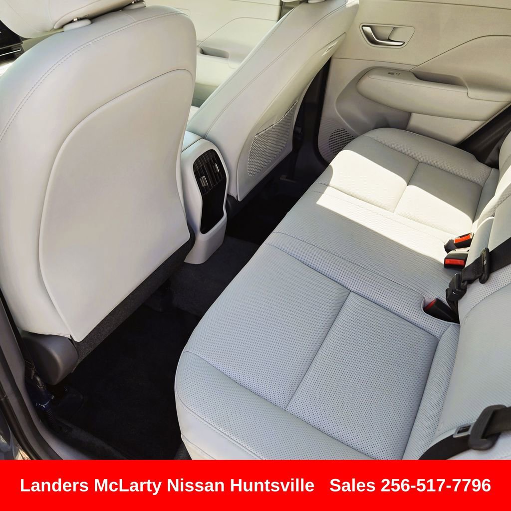 Used 2025 Hyundai Kona Limited image 14