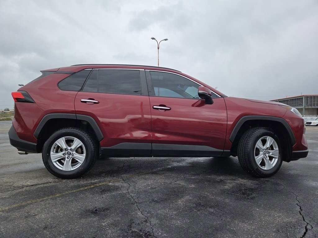 Used 2020 Toyota RAV4 Limited image 25