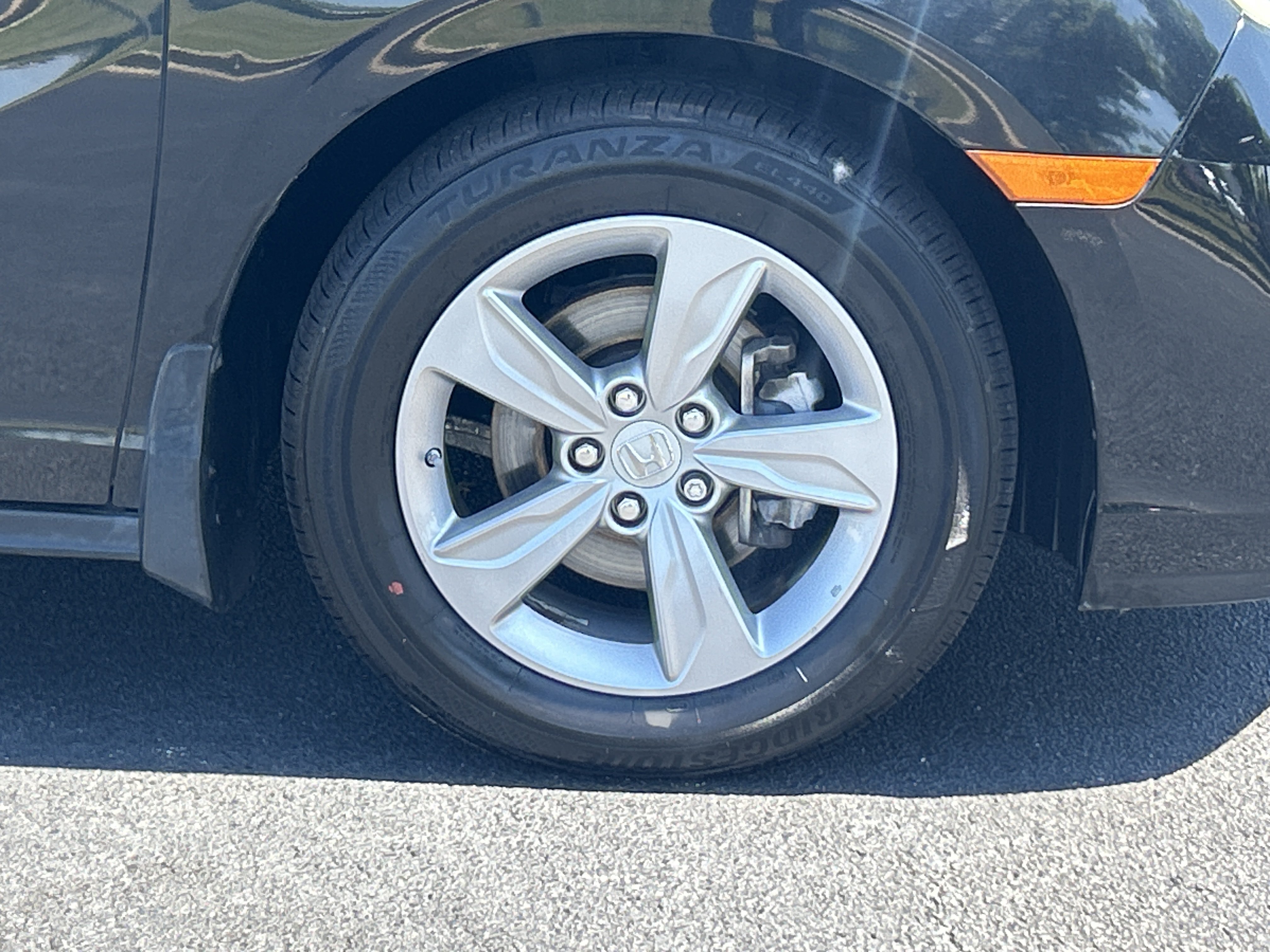 Used 2018 Honda Odyssey EX image 33