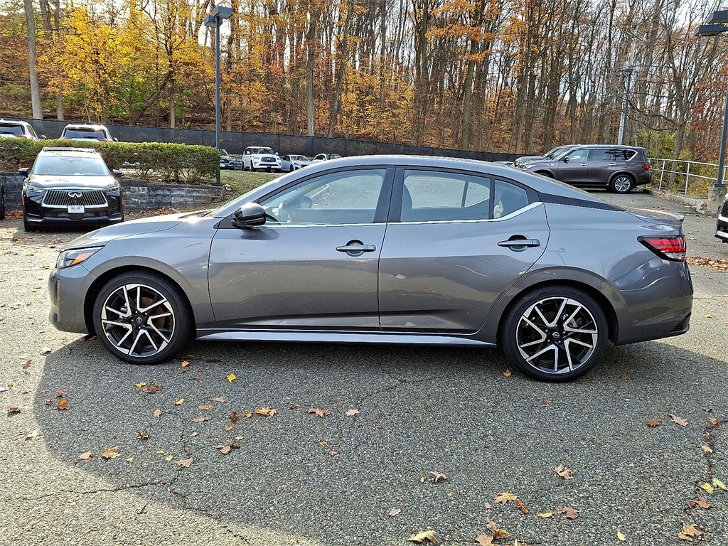 Certified 2025 Nissan Sentra SR image 4
