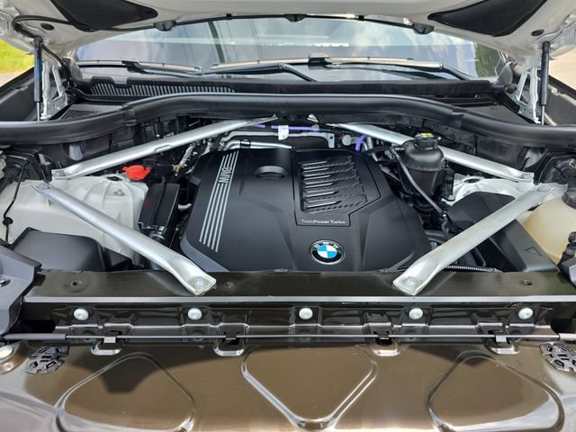 Used 2021 BMW X5 xDrive40i w/ Convenience Package AWD/4WD image 24