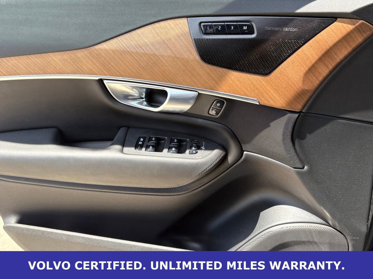 Certified 2024 Volvo XC90 T8 Plus w/ Protection Package AWD/4WD image 26