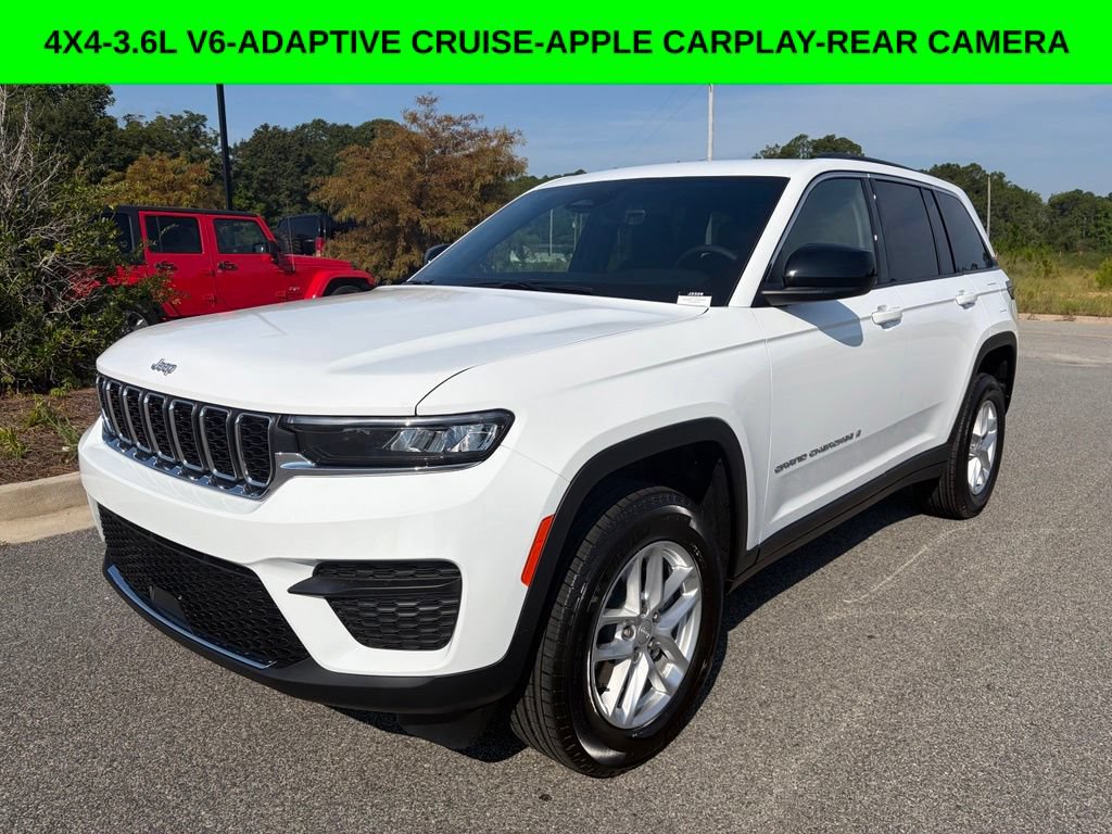 New 2026 Jeep Grand Cherokee Laredo AWD/4WD image 1