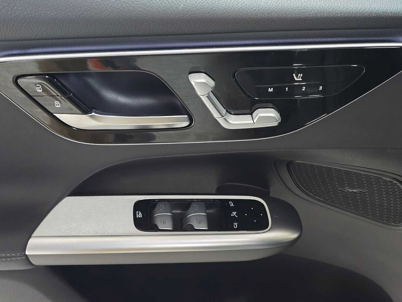 Certified 2025 Mercedes-Benz GLC 350e 4MATIC image 22