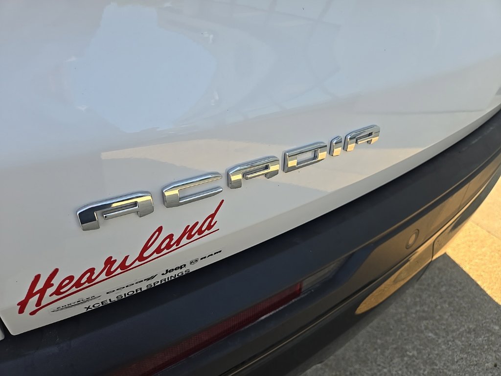Used 2026 GMC Acadia AT4 w/ Luxury Package AWD/4WD image 22