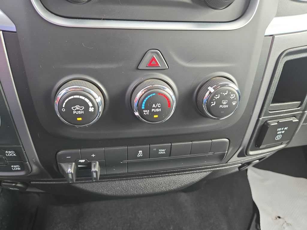 Used 2022 RAM 1500 Classic SLT AWD/4WD image 25