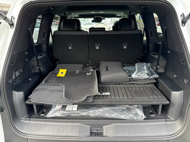 New 2026 Lexus LX 700h Luxury image 32