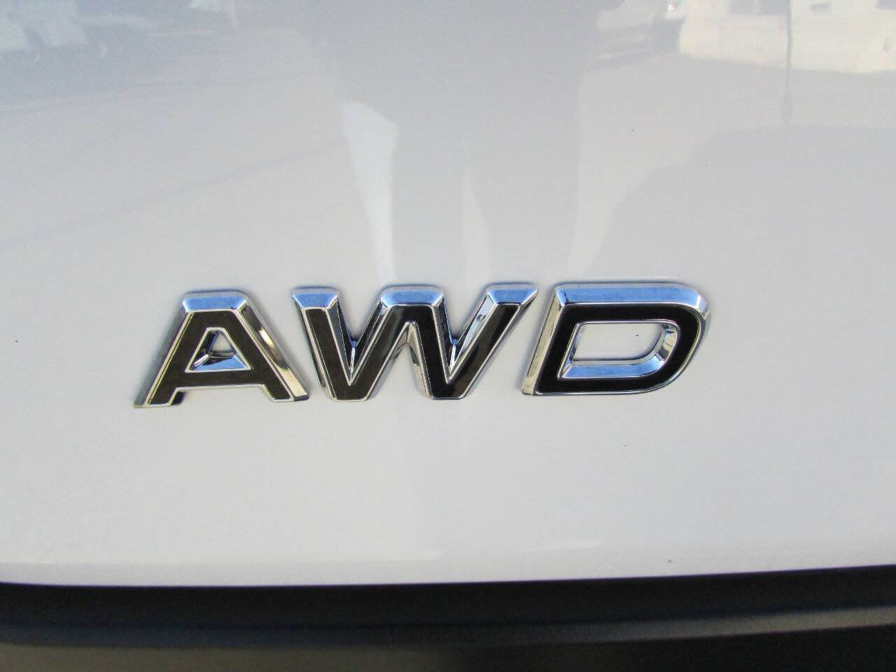 Used 2023 Ford Transit 250 Medium Roof AWD image 9