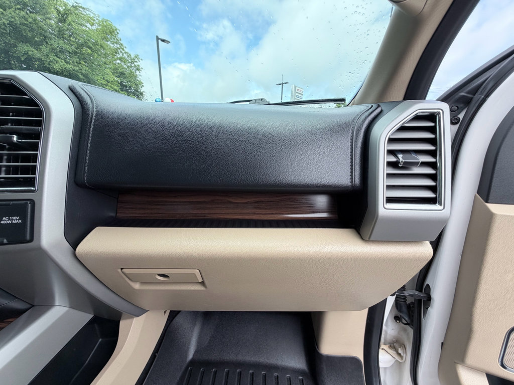 Used 2015 Ford F150 Lariat AWD/4WD image 21