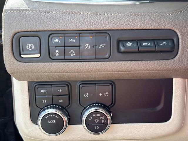 Used 2021 GMC Yukon XL Denali w/ Denali Premium Package image 45