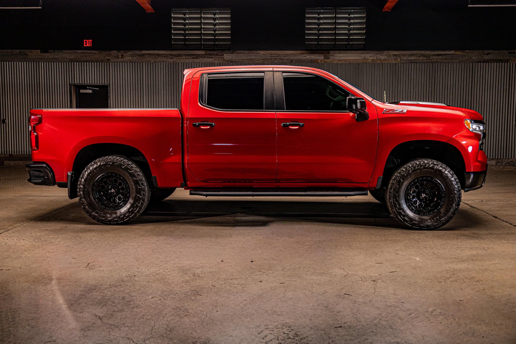 Used 2024 Chevrolet Silverado 1500 LT Trail Boss w/ LT Trail Boss Premium Package AWD/4WD image 10