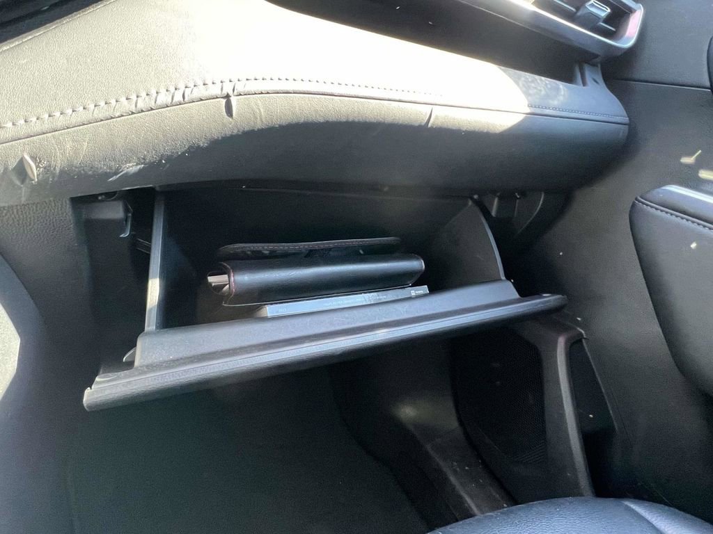 Used 2023 Toyota Highlander XLE image 42