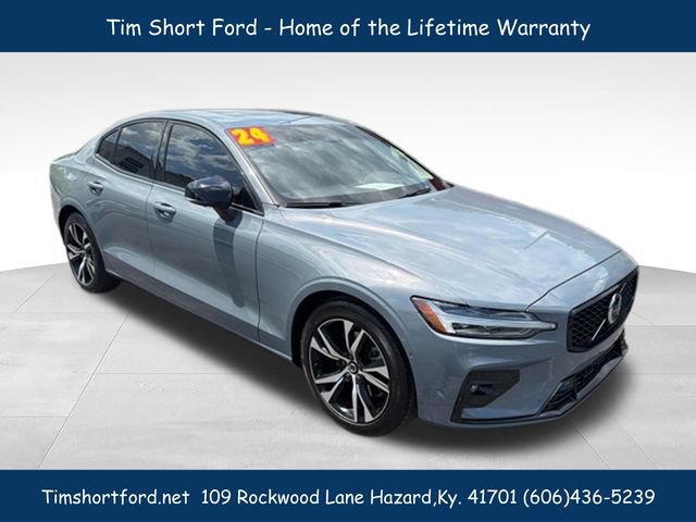 Used 2024 Volvo S60 B5 Plus AWD/4WD image 2