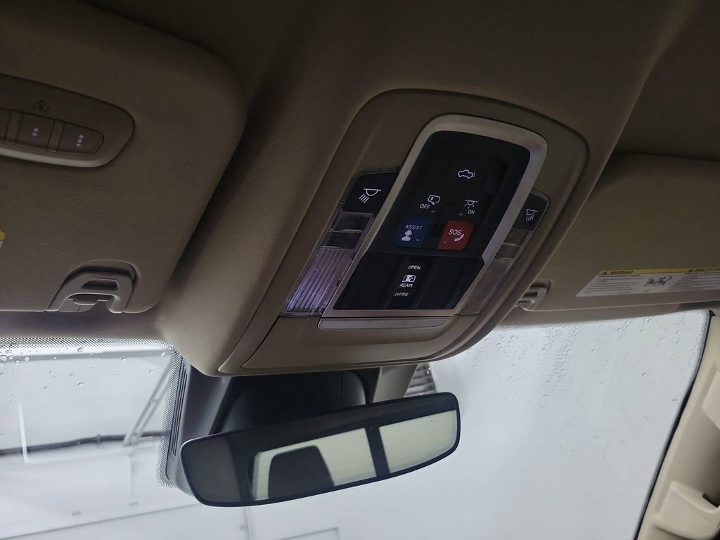 Used 2020 RAM 1500 Laramie AWD/4WD image 15