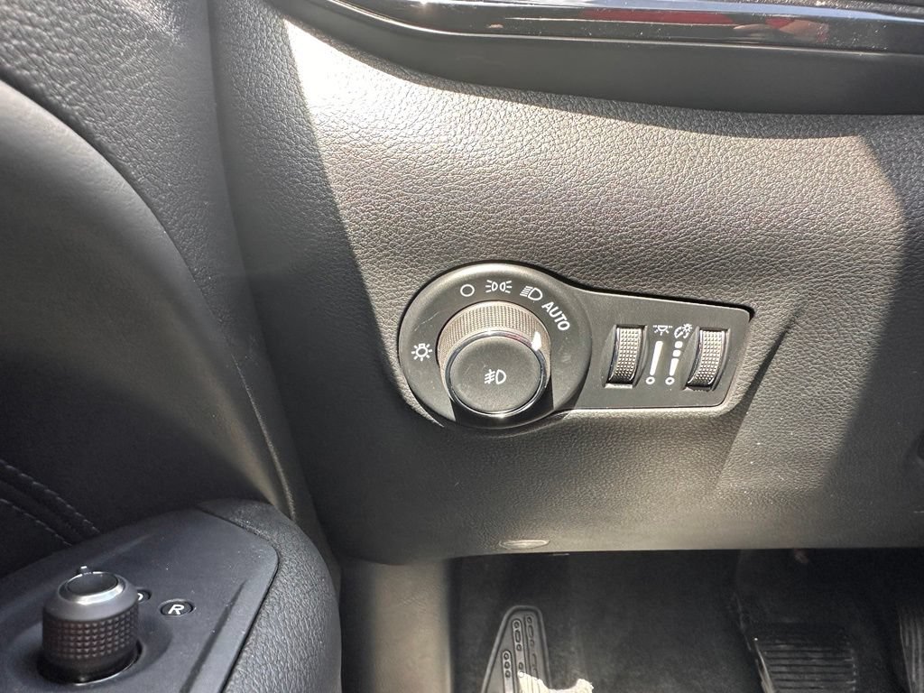 New 2026 Jeep Compass Latitude AWD/4WD image 34