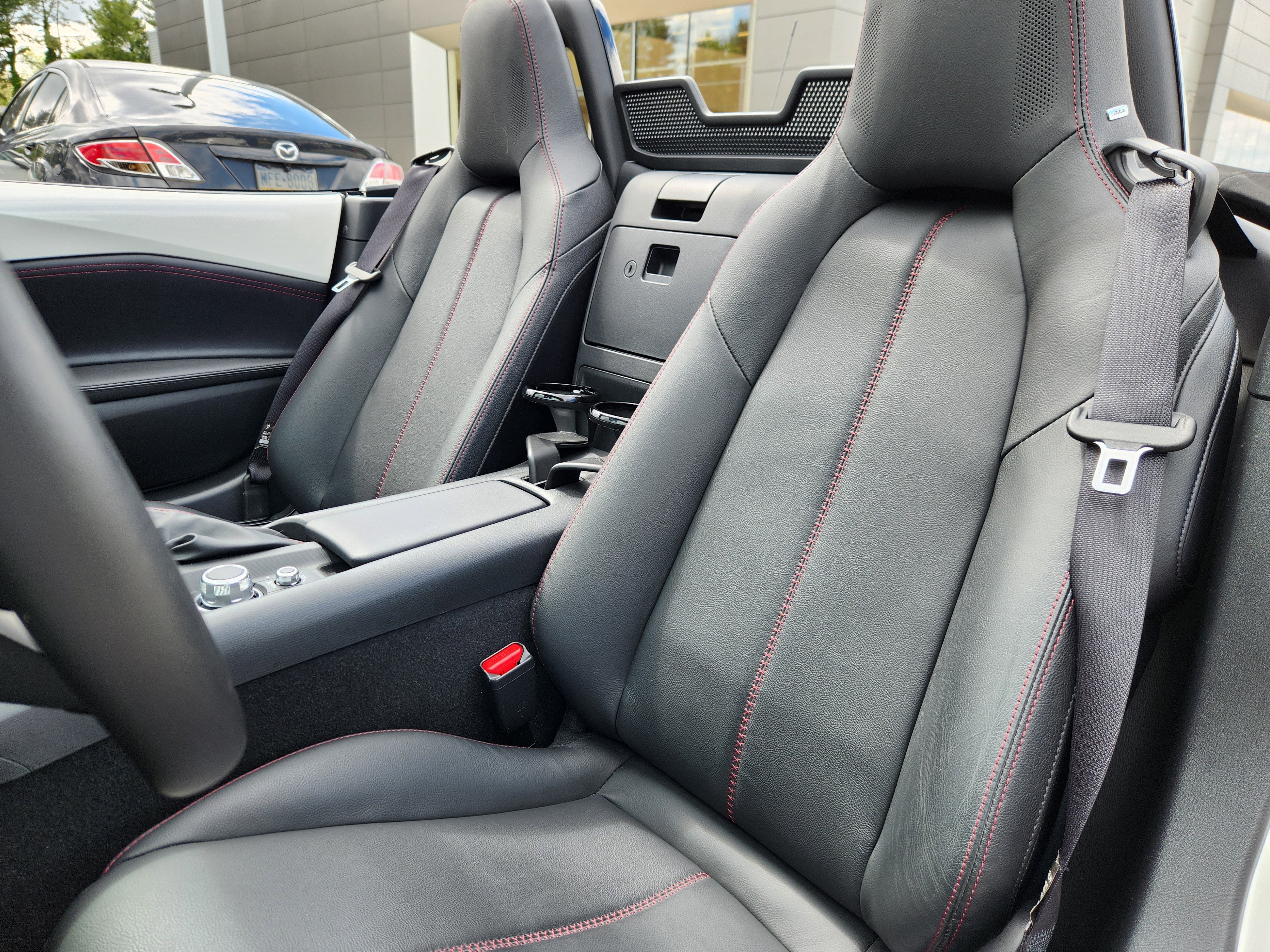 Used 2019 MAZDA MX-5 Miata Grand Touring RWD image 11
