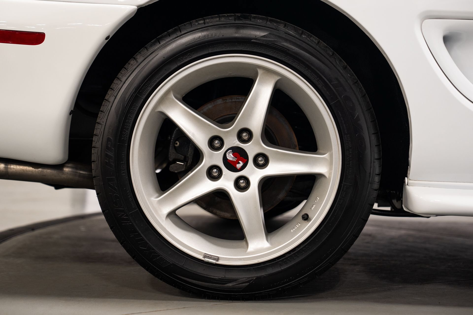 Used 1995 Ford Mustang Cobra R RWD image 5