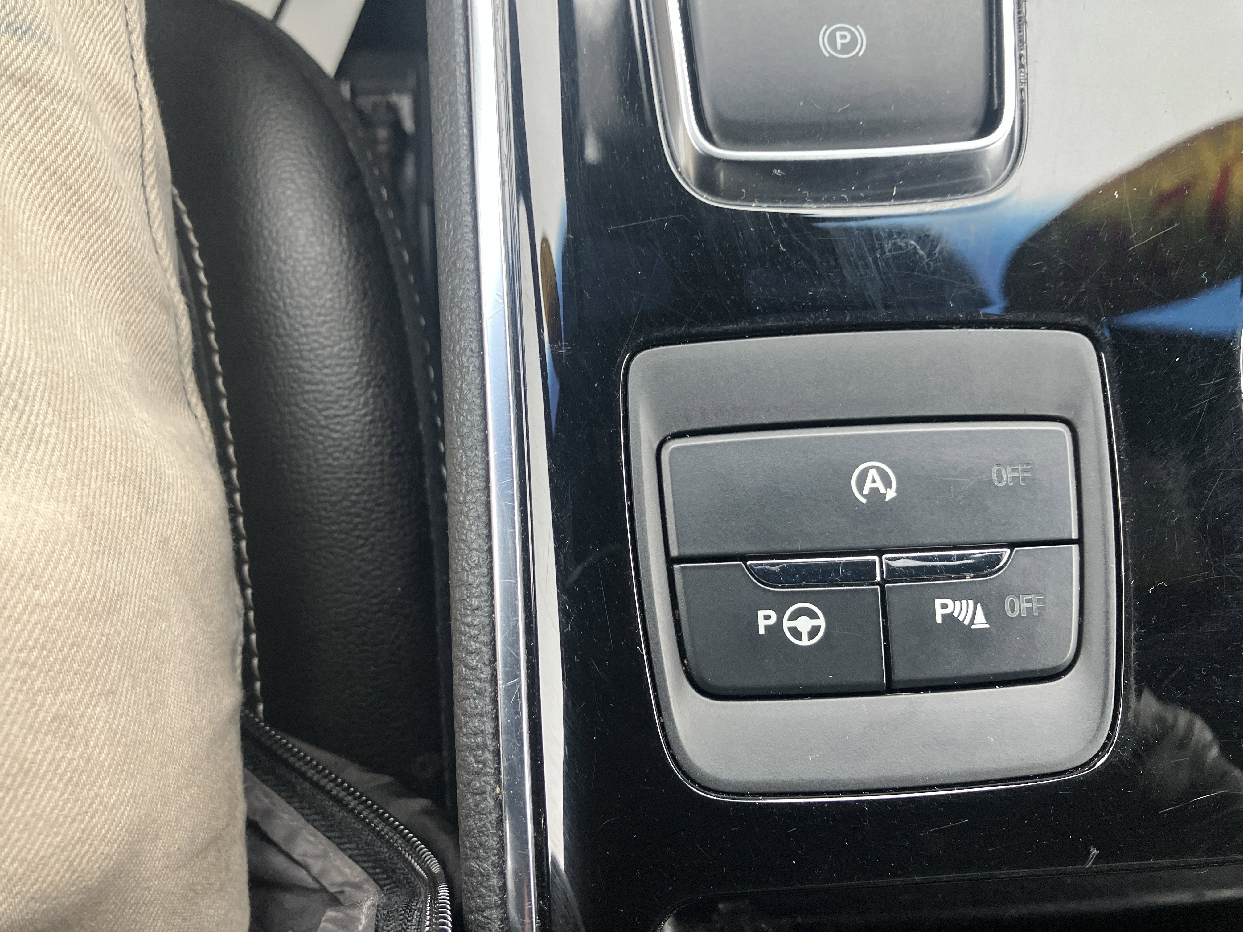 Used 2020 Ford Edge ST w/ Equipment Group 401A image 32