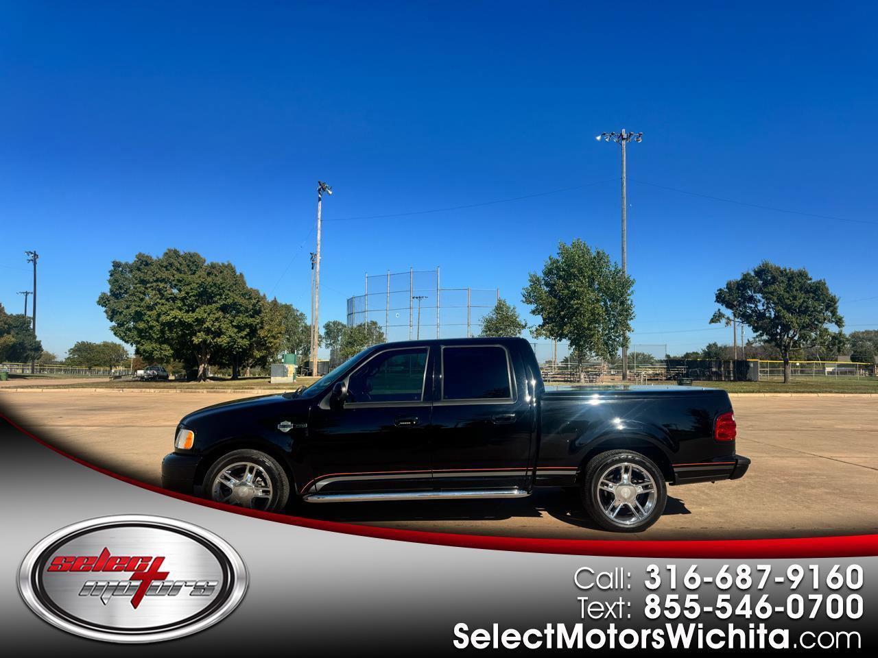 Used 2001 Ford F150 Harley-Davidson RWD image 1