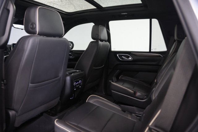 Used 2023 Chevrolet Tahoe Premier w/ Premium Package 2 AWD/4WD image 33
