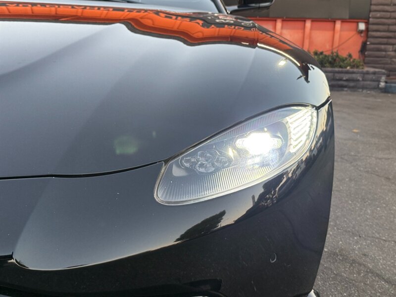 Used 2020 Aston Martin V8 Vantage Coupe RWD image 5