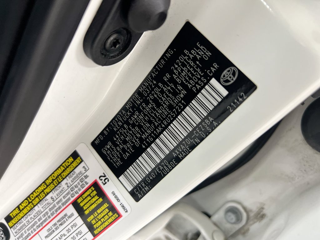 Used 2024 Toyota Camry SE FWD image 27
