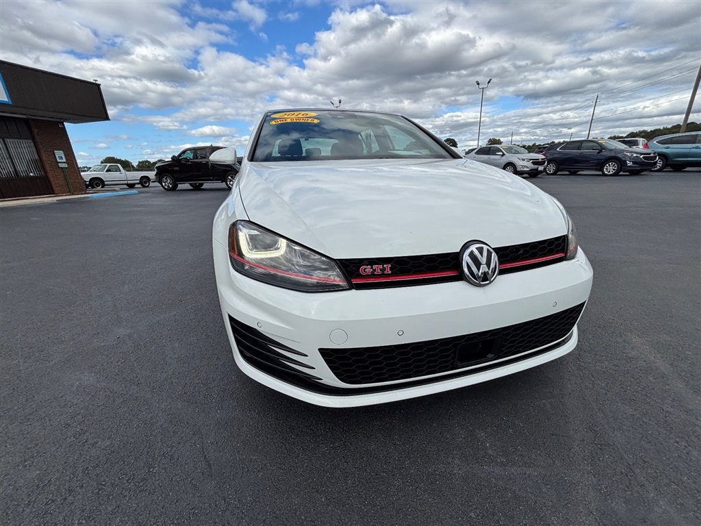 Used 2016 Volkswagen GTI Autobahn w/ Driver Assistance Package FWD image 9