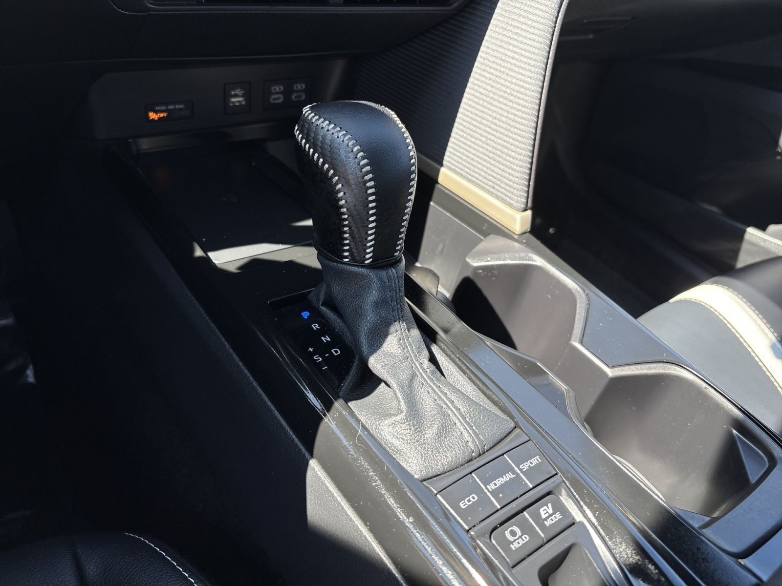 Used 2025 Toyota Camry SE w/ Multimedia Upgrade Package FWD image 21