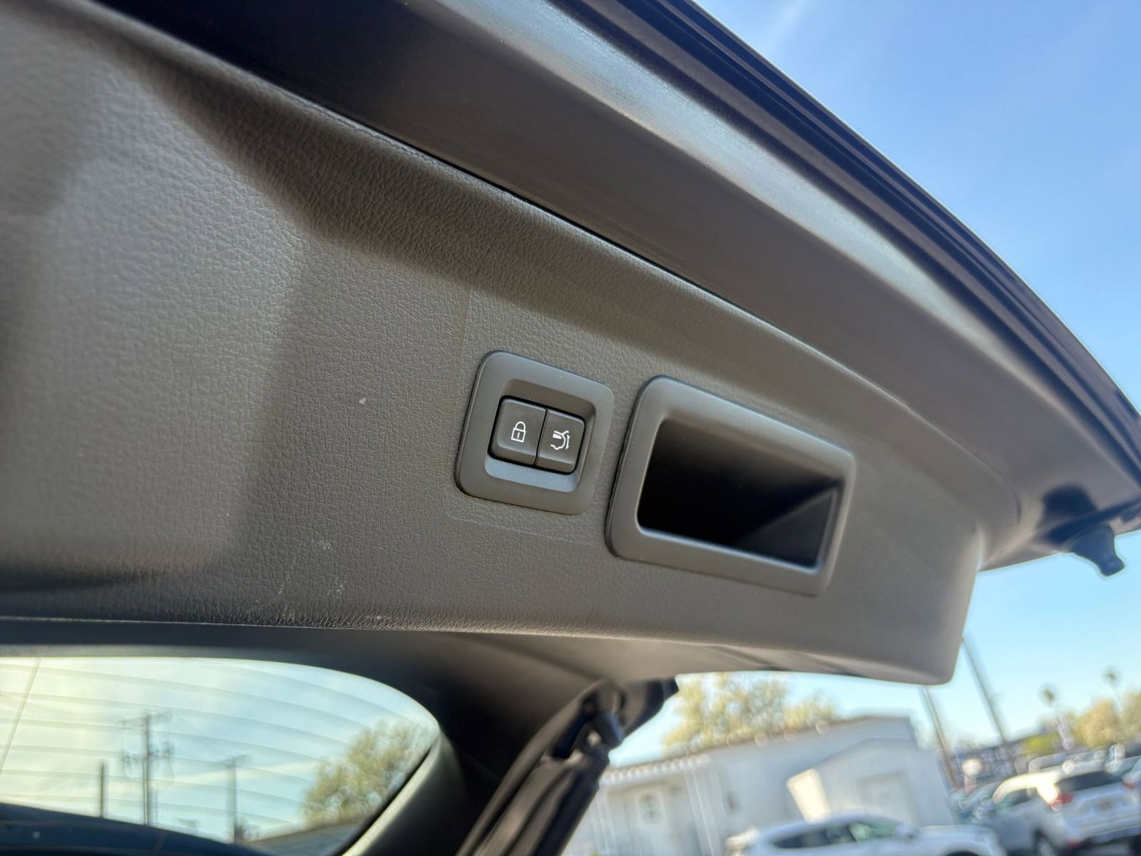 Used 2025 MAZDA CX-50 2.5 Hybrid w/ Premium Plus Pkg image 24