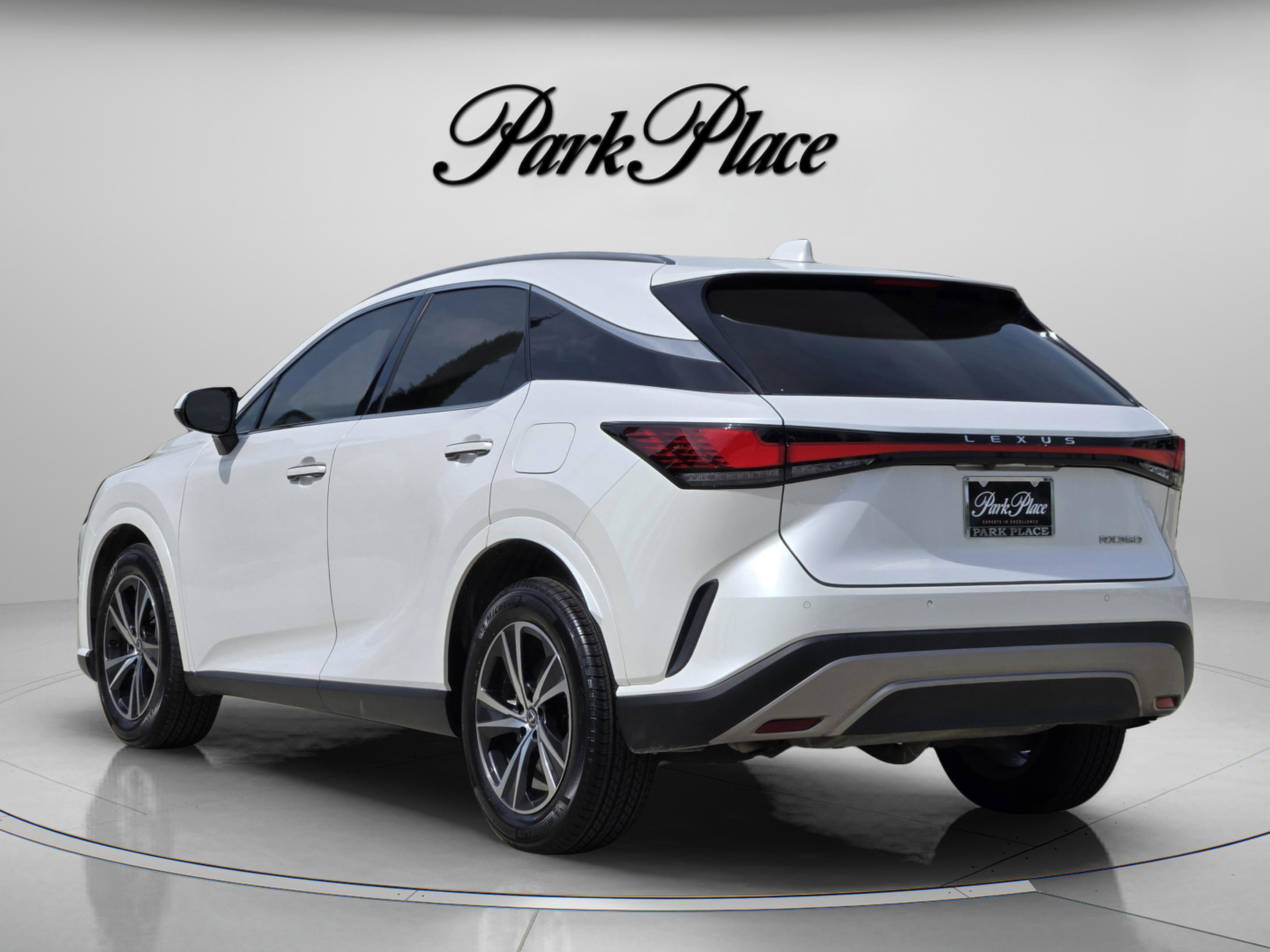 Used 2023 Lexus RX 350 Premium w/ Accessory Package (Z1) image 3