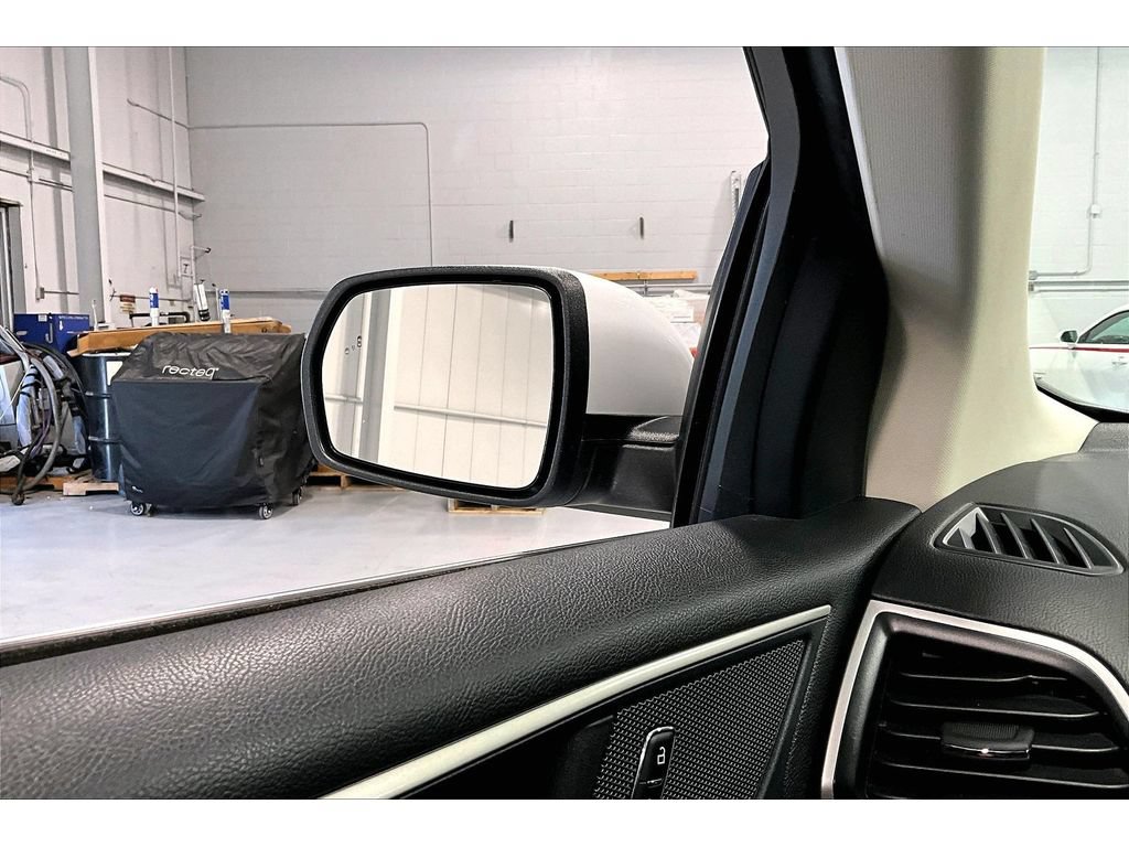 Used 2024 Ford Edge SEL AWD/4WD image 32