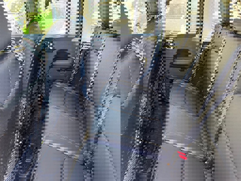 Used 2024 Jeep Wrangler Unlimited Sahara image 33