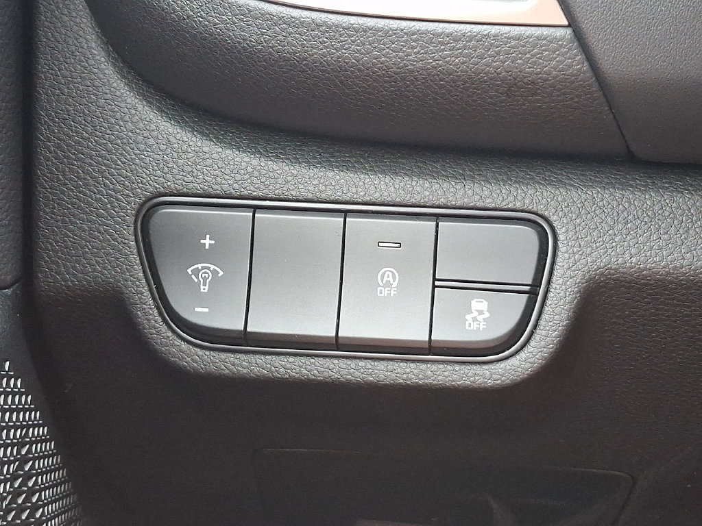 Used 2024 Kia Seltos EX AWD/4WD image 25