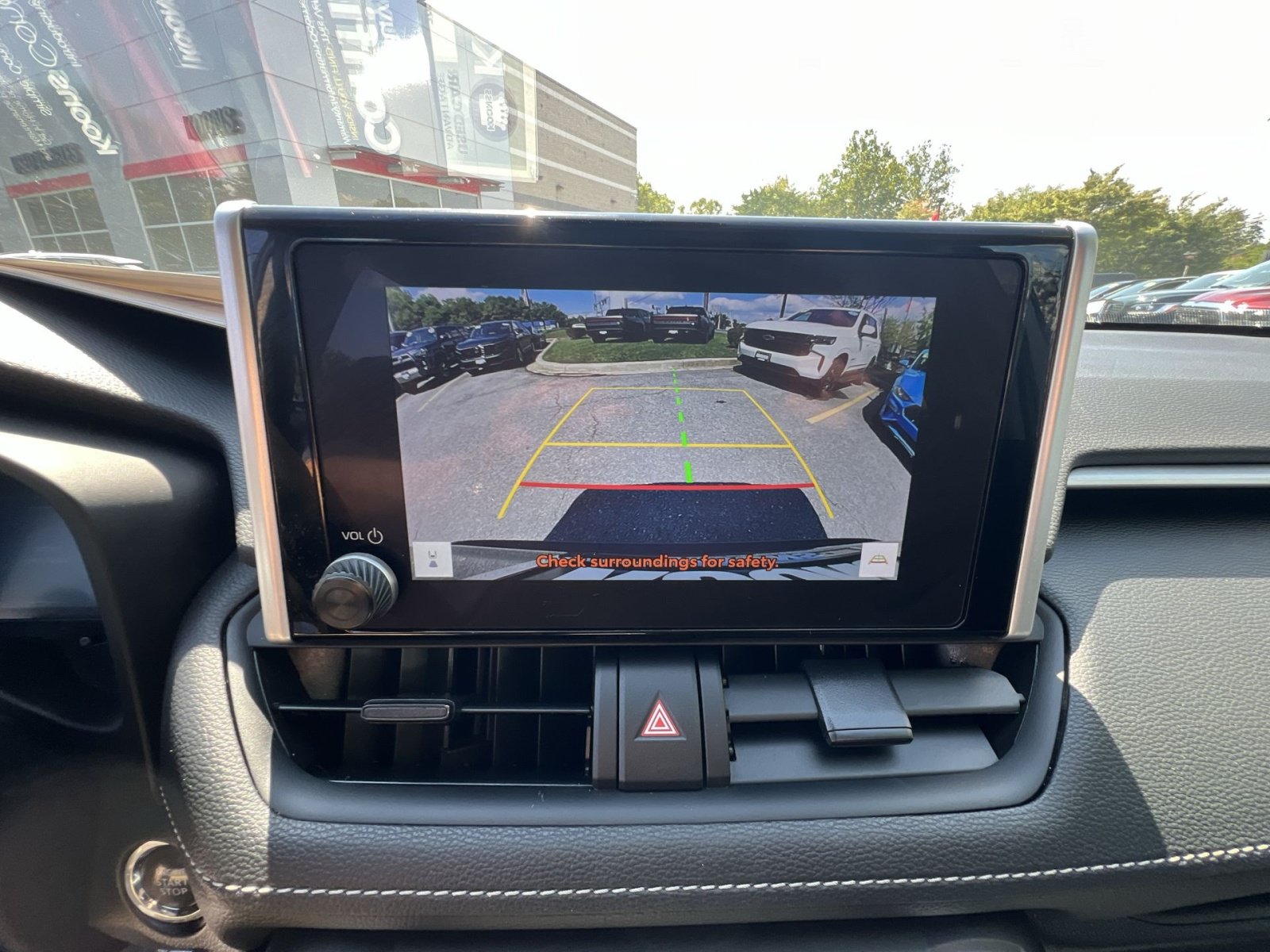 Used 2024 Toyota RAV4 XLE AWD/4WD image 19